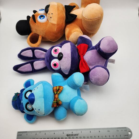 FNAF Fazbear Bonnie Freddy Frostbear Plush Lot Stuffed Animal Five Nights Funko - Picture 12 of 12